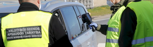 Leedu-Läti piiril püüdis võltsitud numbritega autoga sõitnud eestlane piirivalvurit 20 euroga ära osta