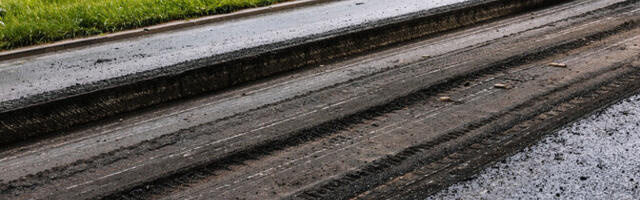 Lugeja küsib: millal hakati Eestis teid asfalteerima?