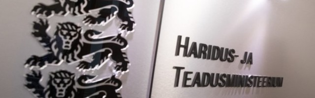 Haridusministeerium ei näe Tallinna koolide distantsõppes probleemi