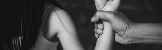 Piret Tali: „Nüüd ta vist tapab ema ära...“ Eestis leiab iga päev aset kirjeldamatu vägivald