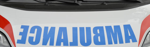 DEVOJKA SE UDAVILA U BAZENU Tinejdžerka skočila po narukvicu i nije izronila