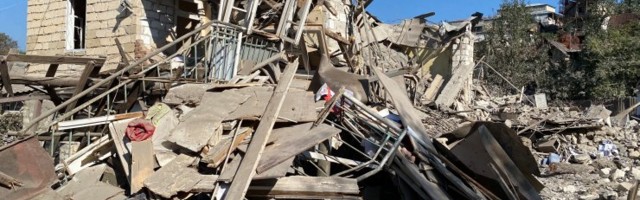 REPORTAAŽ | Stepanakert sattus uuesti raketirünnaku alla. Rinne läheneb linnale