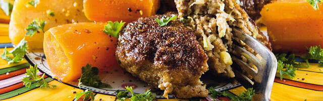 RETSEPT: maitserikkad suvikõrvitsa-hakklihakotletid kamaga pakuvad huvi isegi gurmaanidele