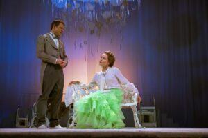 Kiiktoolilaul unenäopüüdja all