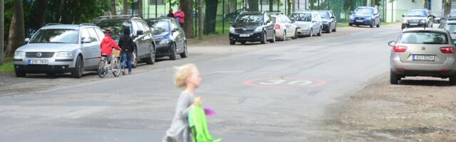 Kõige levinum lastega seotud liiklusõnnetuste põhjus on laste sõiduteele jooksmine