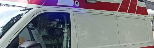 Imaveres põrkas haket vedanud veoauto kokku sõiduautoga