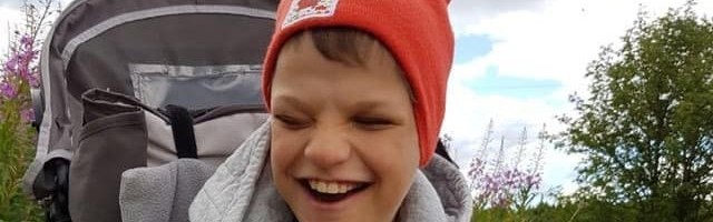 Ulata abikäsi! Sügava liikumispuudega Jakob vajab invakäru, mis on tema jaoks ainus võimalus õue pääsemiseks