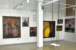 Vorm või sisu? Naiskunstnikud eile ja täna