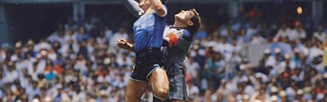 Prevarant i genije u jednom telu! Četiri decenije od “Božje ruke” i “Gola veka”: Maradona je 52 metra pretrčao u 44 koraka, uz 12 dodira levom nogom, za 10,87 sekundi!
