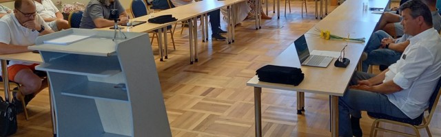 Jõhvi sai endale kaks volikogu