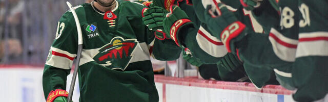 Hughes viskas Wildi särgis debüütvärava