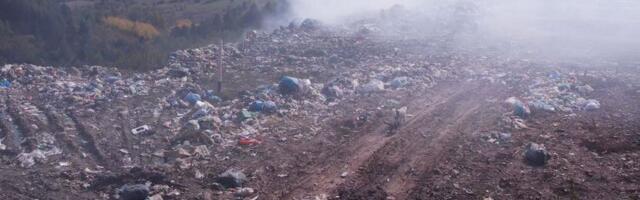 POŽAR NA DEPONIJI GOVEĐAK KOD SJENICE PONOVO ZABRINUO MEŠTANE: Nadležne ekipe hitno poslate na teren, kritičan središnji deo (FOTO)