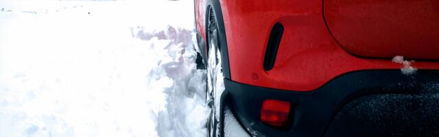 Üks hea nipp, kuidas kapitaalselt põhja peale kinni jäänud autot liikuma saada