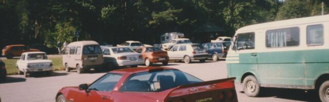 Kuula: 3.03 Autotund: Eesti 1990ndate autokultuurist rääkiva filmi “Kadunud unistus” autor Sergei Zjuganov räägib, kuidas film sündis