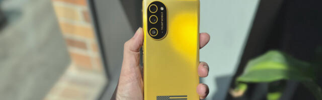 The T1 Trump Phone Is the Same Color as Scrooge McDuck's Gold Coins