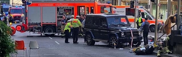 Saksamaal Stuttgartis sõitis auto rahva sekka, mitu inimest sai viga