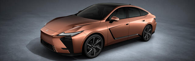 Sedaan ei sure! Lexus esitles uue põlvkonna ES-i, mis tuleb ka elektrilisena