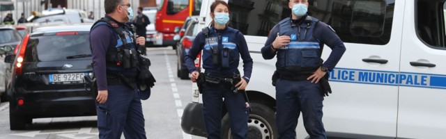 Prantsuse politsei pidas Lyonis kinni noaga relvastatud mehe