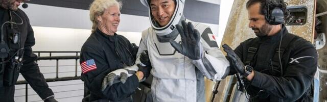 Neli astronauti naasid viiekuulise missiooni järel Maale