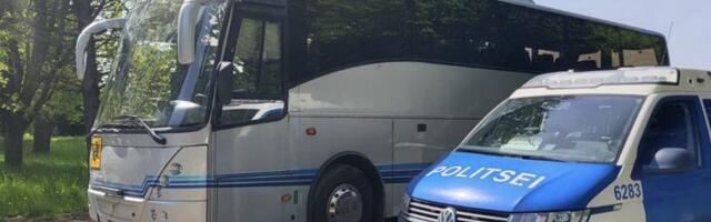 Tartumaal avastati koolilapsi vedanud bussijuhil ligi promilline joove