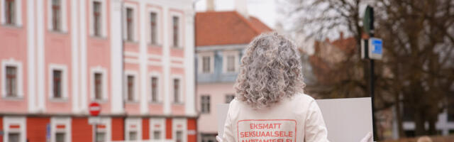Tartu Ülikoolis tõsteti seksuaalse ahistamise teema esile teksapäeva aktsiooniga