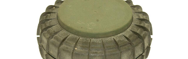 Läti ostab Hispaanialt tankimiine