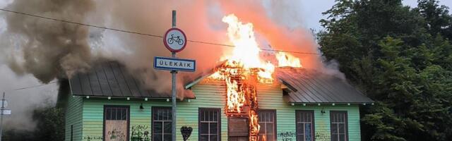 SAHINAD | Antsla rongijaama põlengu põhjused jäid saladuseks