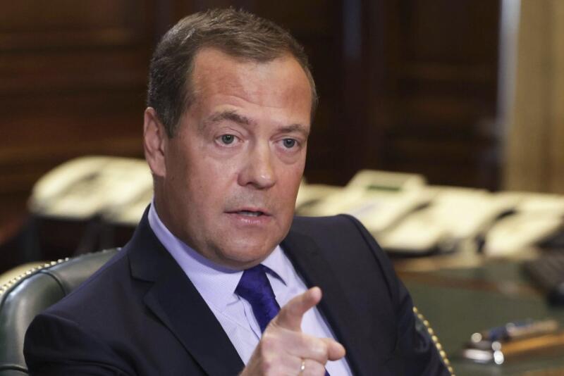 Dmitri Medvedev ähvardas Euroopat ja USA-d strateegiliste tuumarelvade ...