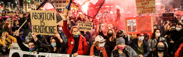 Poola peaminister kutsus üles lõpetama barbaarsust abordimeeleavaldustel