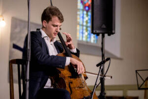 “Noor Muusik 2022” preemia pälvis tšellist Marcel Johannes Kits