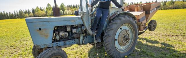 14aastane Thor istus traktorirooli siis, kui jalad pedaalideni ulatuma hakkasid