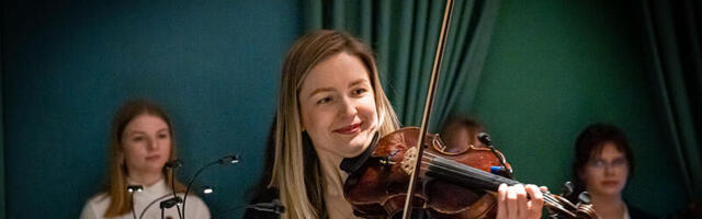 VALE­RIA RJU­MI­NA: „Kuu­sa­lu kuns­ti­de koo­lis on to­re töötada.“