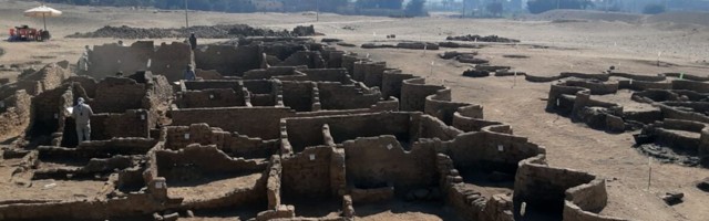 FOTOD | Tohutu leid Egiptuses: linn, mis veetis kolm aastatuhandet liiva all