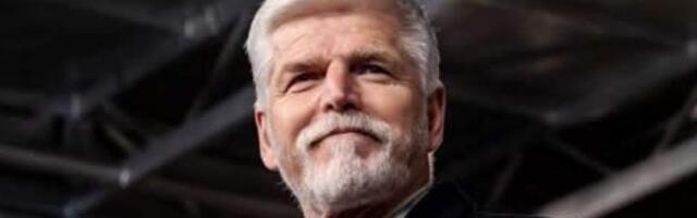 Пять лет тюрьмы за серп и молот: Чехия ввела уголовную ответственность за пропаганду коммунизма