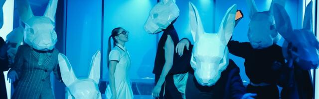 Kellele on vaja veel üht teatrit?