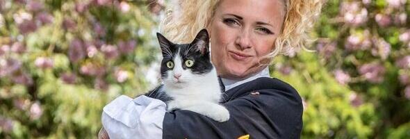 Londoni elanik abiellus kassiga, et looma ei saaks korterist välja visata