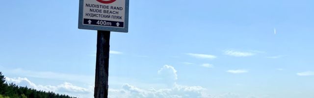 Narva-Jõesuu nudistide randa jäetakse aluspesu