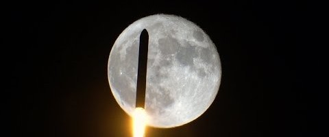 FOTOD ja VIDEO | Vägevad kaadrid raketist Kuu eest möödumas