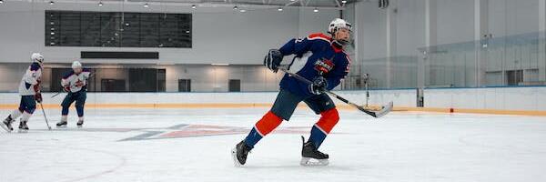 VANA VASK! Kuidas vald proovis vargsi jäähalli Haabneeme elumajade vahele suruda