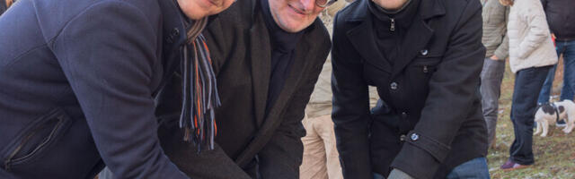 Galerii: lauluväljakul avati Heino Kaljuste nimeline mälestuspink