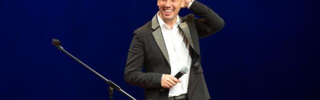 VIDEO | Maksim Galkin üllatas avalikkust habeme ja noorusliku välimusega