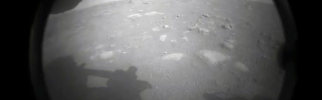 Marsilt elu märke otsiv NASA kulgur maandus edukalt ja lähetas Maale esimesed kaadrid
