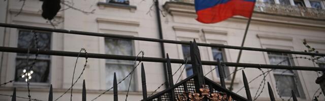Gruppi britte süüdistatakse Vene luure abistamises ja Ukrainaga seotud ettevõtte süütamises