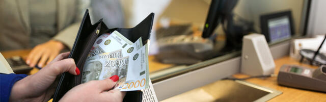 Srednji kurs dinara za evro u sredu 117,3777 dinara