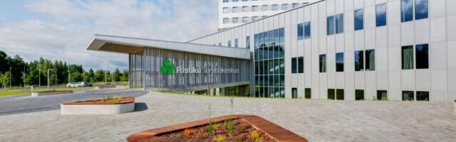 Pärnu Perearstikeskuse kasum kahanes, palgakulud tõusid üle