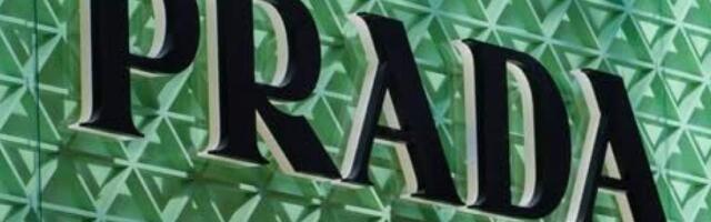 Итальянская Prada купила модный дом Versace — со скидкой