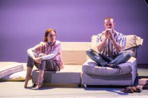 Hetkes peatatud karakterid