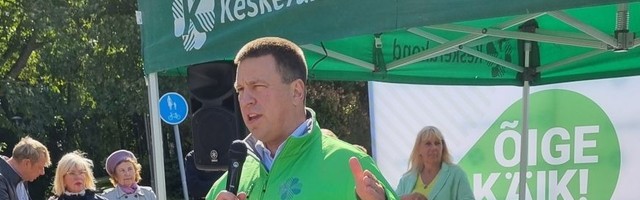 Jüri Ratas on Eesti Keskerakonna esinumber Mustamäel