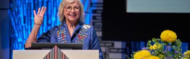 Aune Past “ekvatoriaalinimestest”: üksindus tapab, kõrvalejäetus kohutab