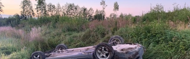 VIDEO JA FOTOD | Liiklusõnnetus Mulgi vallas võttis noorelt mehelt elu